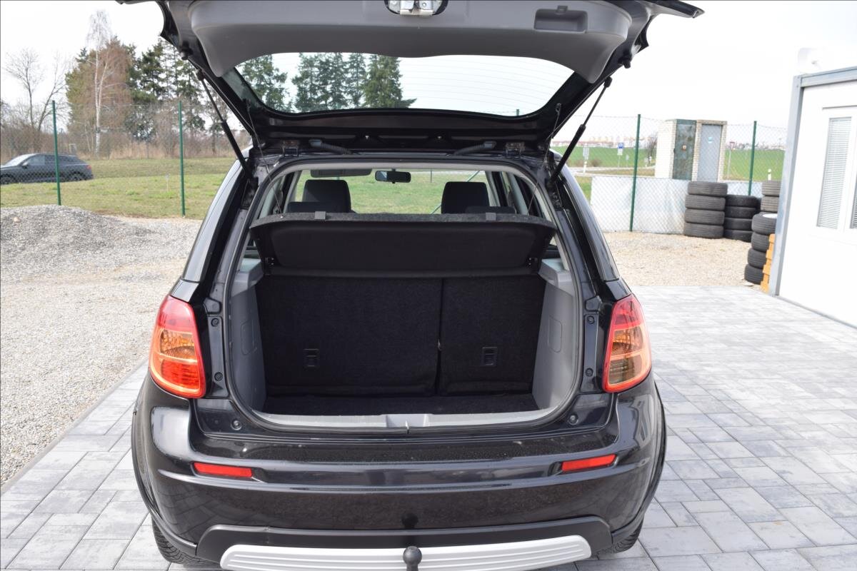 Suzuki SX4 Hatchback 1,6 l 79 kw
