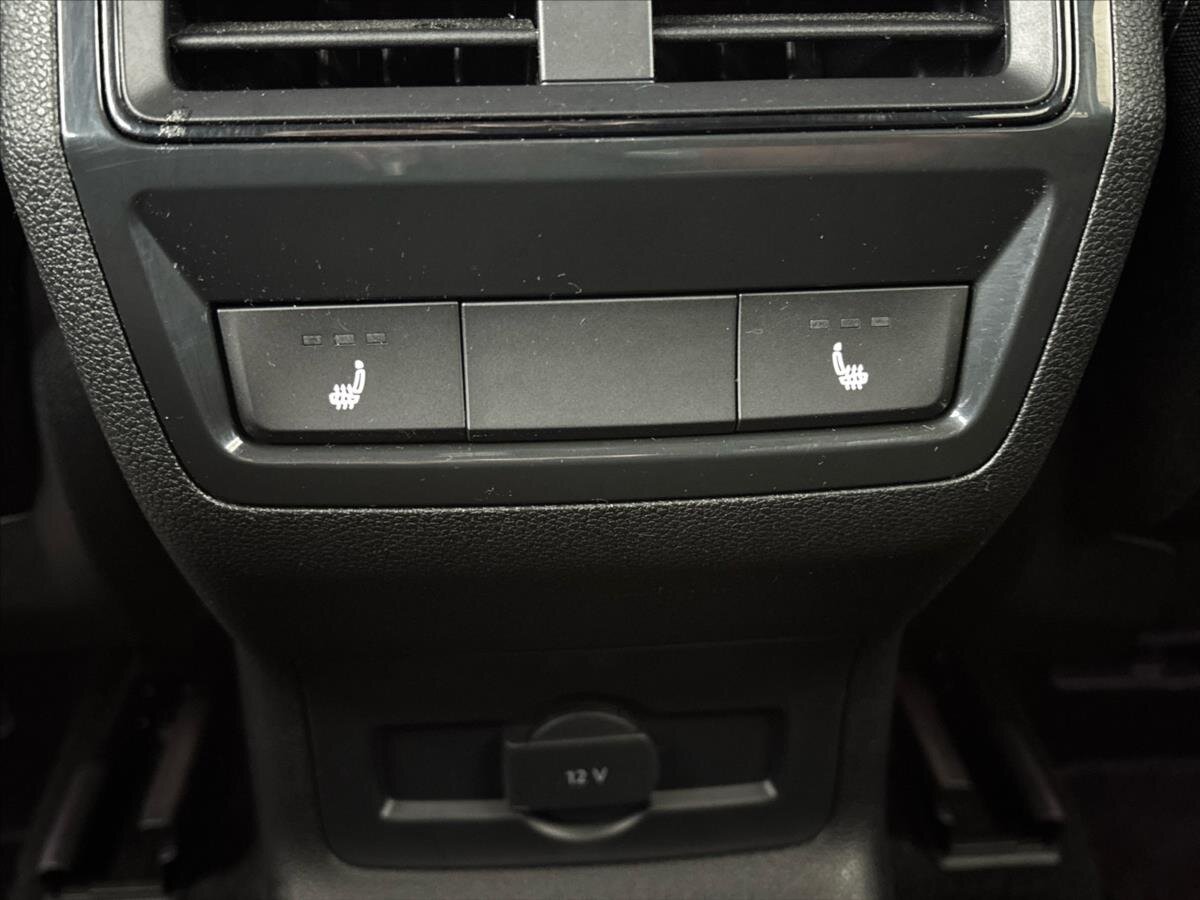 Škoda Karoq SUV / Terénní 1,5 l 110 kw