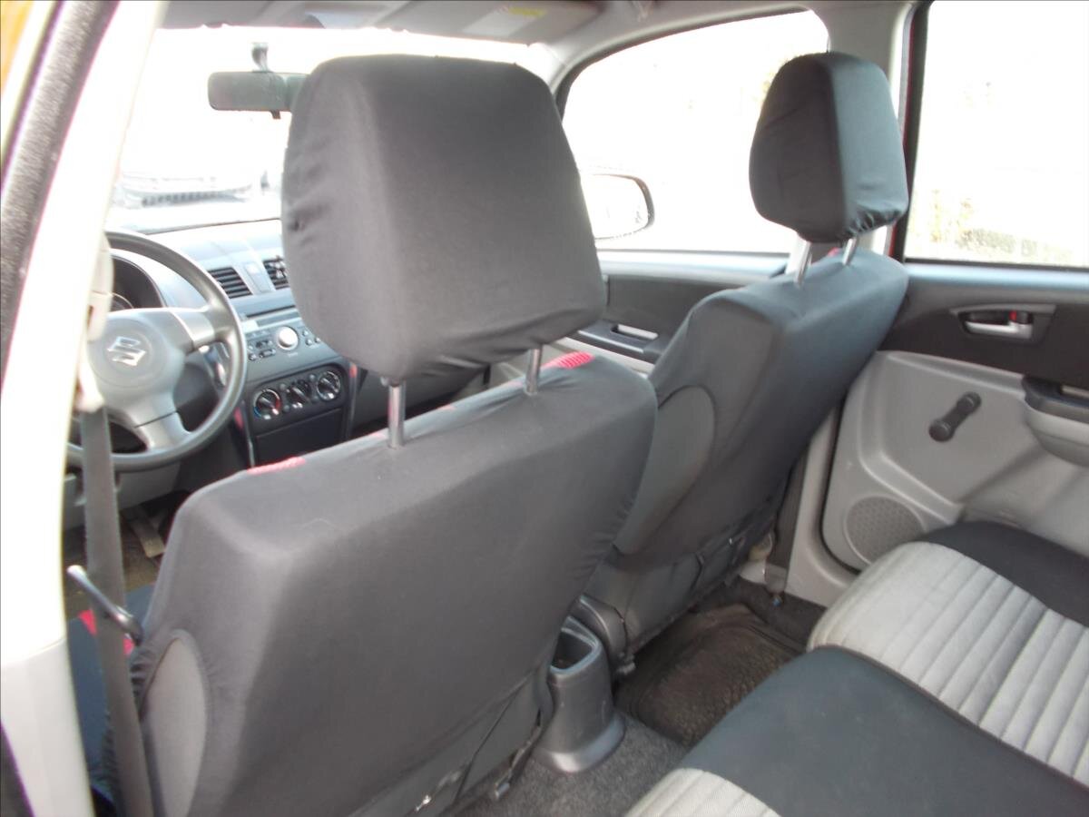 Suzuki SX4 Hatchback 1,6 l 88 kw