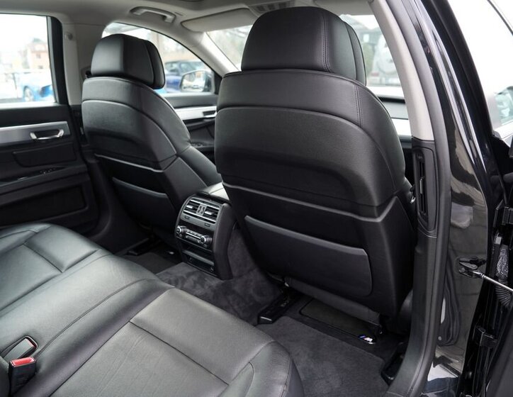 BMW Řada 7 Sedan / Limuzína 3,0 l 180 kw