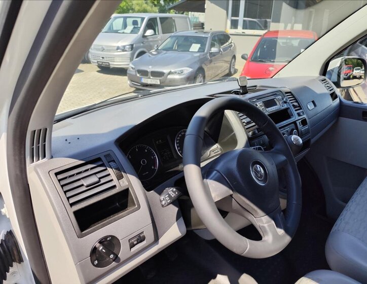 Volkswagen Transporter VAN-Minibus 2,0 l 103 kw