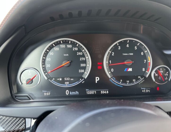 BMW X6 SUV / Terénní 4,4 l 512 kw