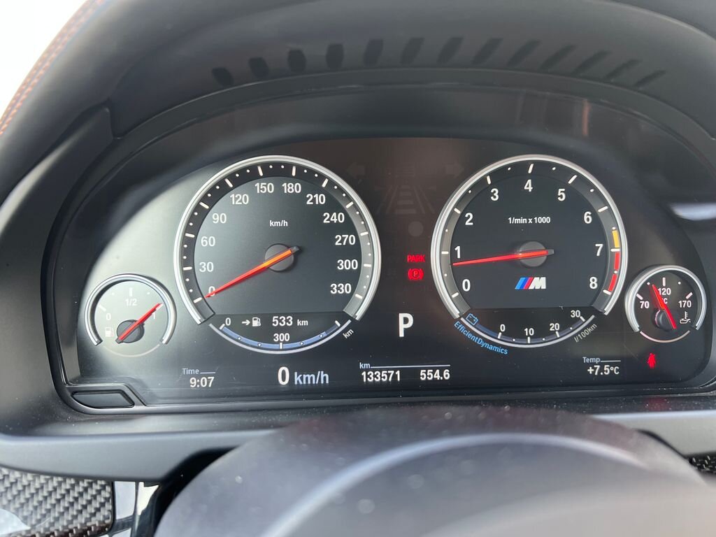 BMW X6 SUV / Terénní 4,4 l 512 kw