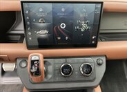 Land Rover Defender SUV / Terénní 4,4 l 467 kw