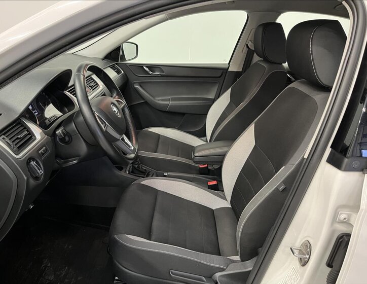 Škoda Rapid Liftback 1,2 l 66 kw