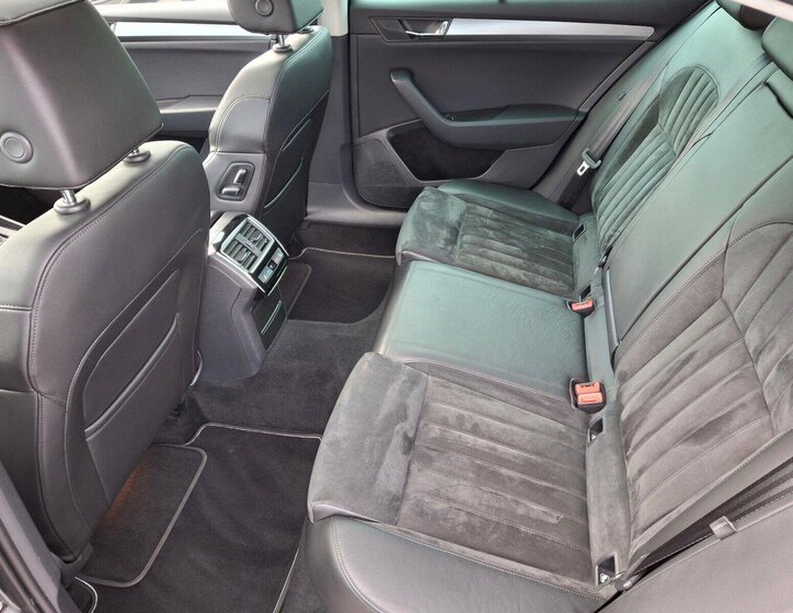 Škoda Superb Sedan / Limuzína 2,0 l 140 kw