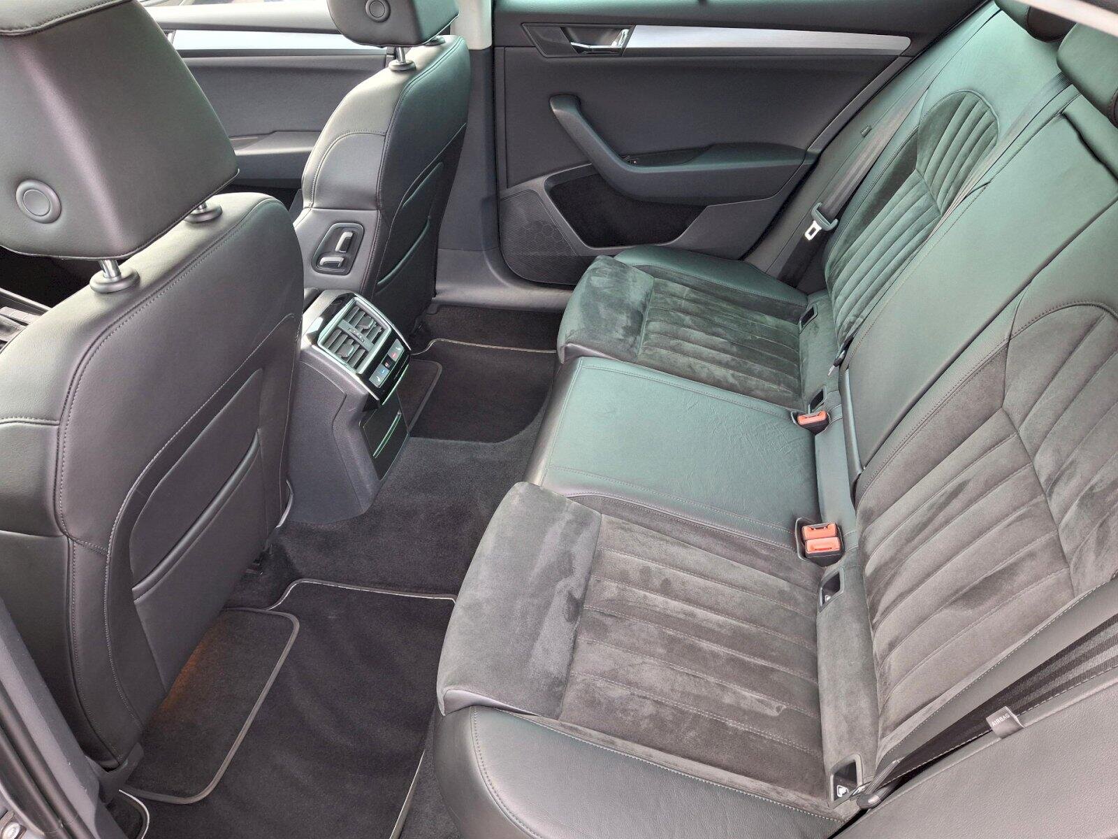 Škoda Superb Sedan / Limuzína 2,0 l 140 kw