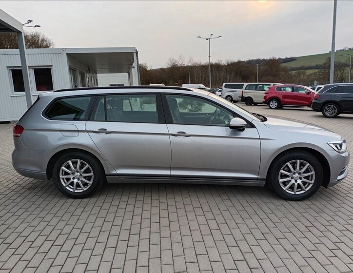 Volkswagen Passat Kombi 2,0 l 110 kw