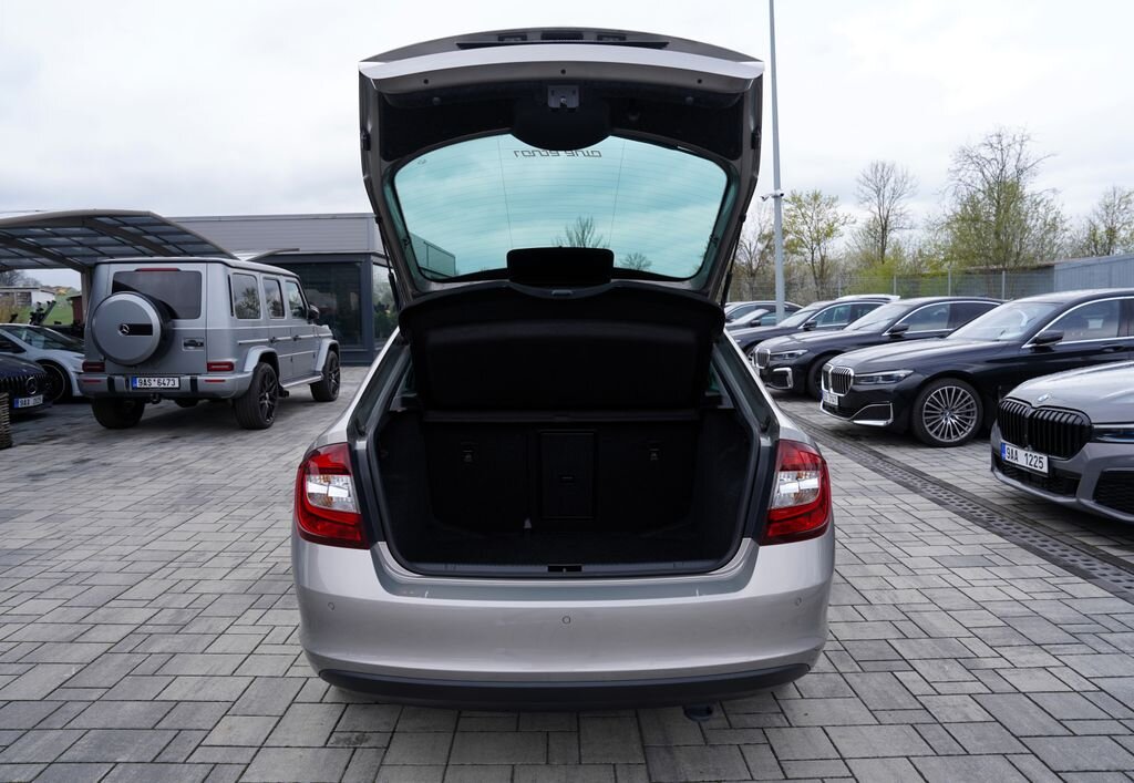Škoda Rapid Sedan / Limuzína 999,0 70 kw