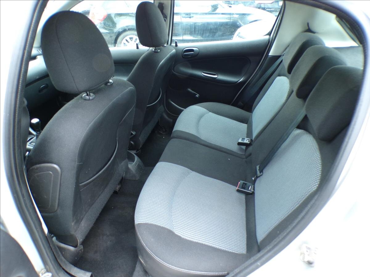 Peugeot 206 Hatchback 1,4 l 65 kw