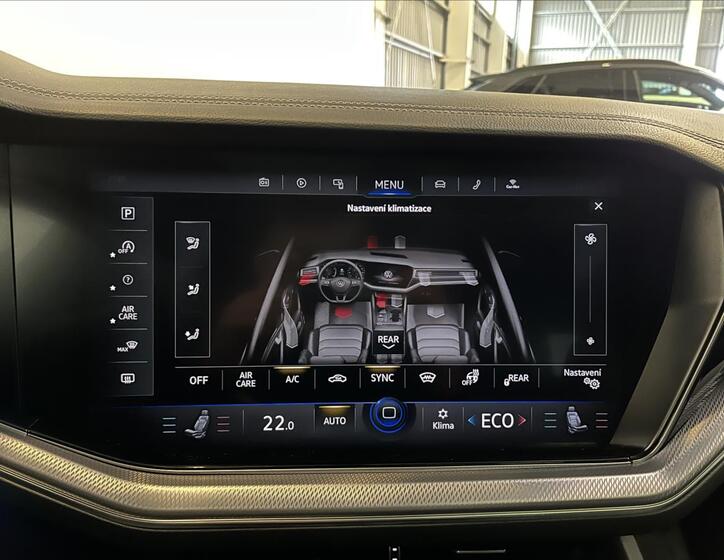 Volkswagen Touareg 11