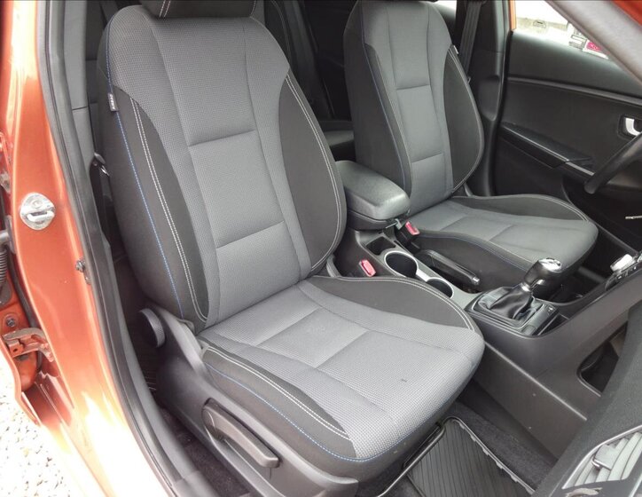 Hyundai i30 Kombi 1,6 l 99 kw