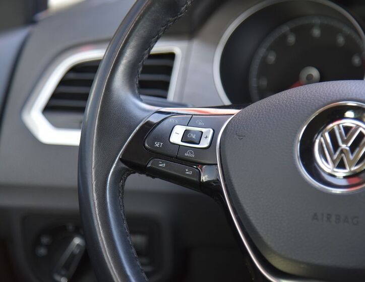 Volkswagen Golf Sportsvan 26