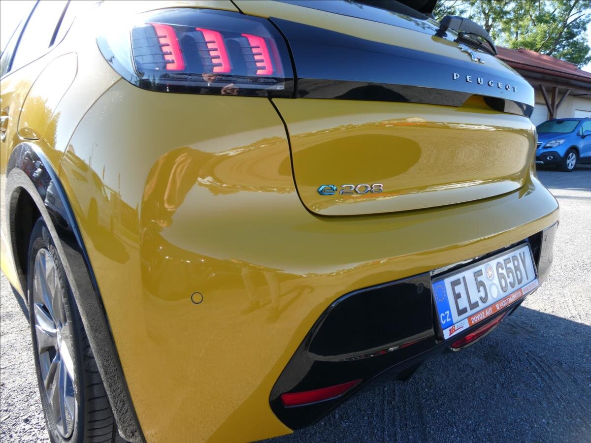 Peugeot 208 Hatchback 0,0 100 kw