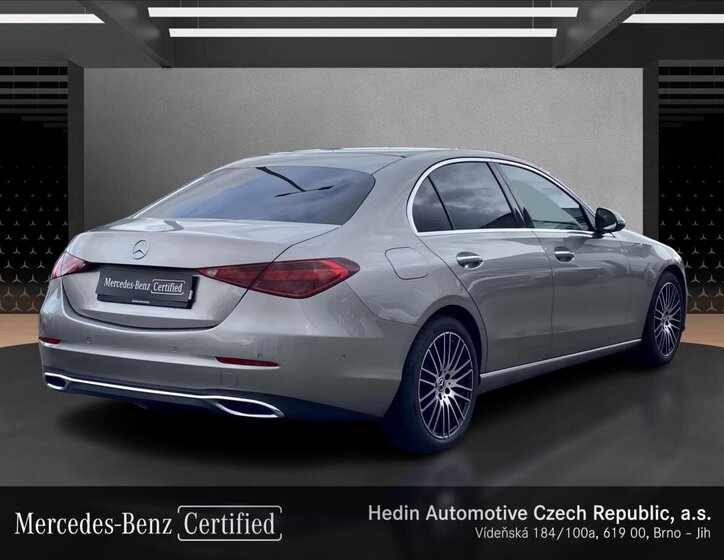 Mercedes-Benz Třídy C Sedan 1,5 l 150 kw