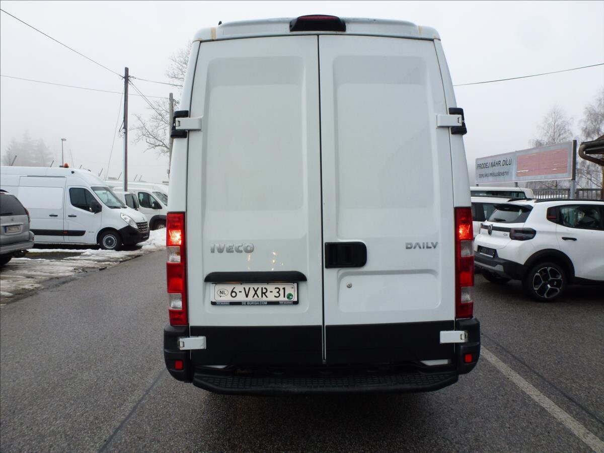 Iveco Daily Ostatní 2,3 l 93 kw
