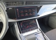 Audi Q8 SUV / Terénní 3,0 l 210 kw