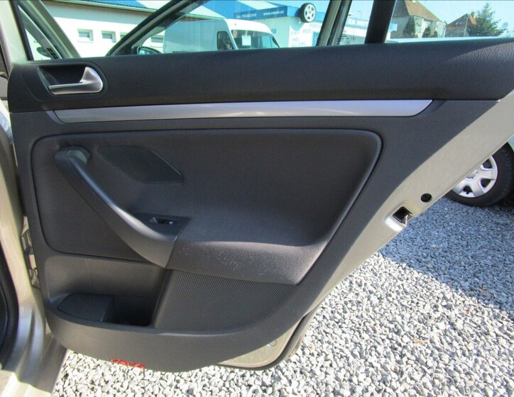 Volkswagen Golf Kombi 1,4 l 90 kw