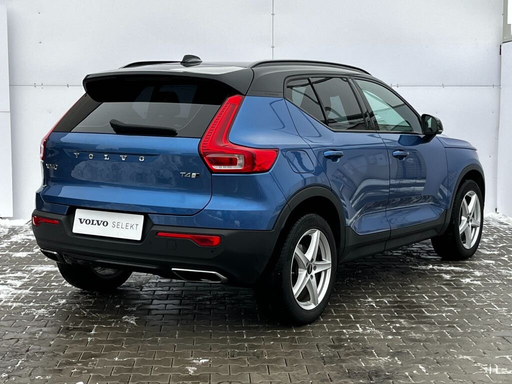 Volvo XC40 SUV 2,0 l 140 kw