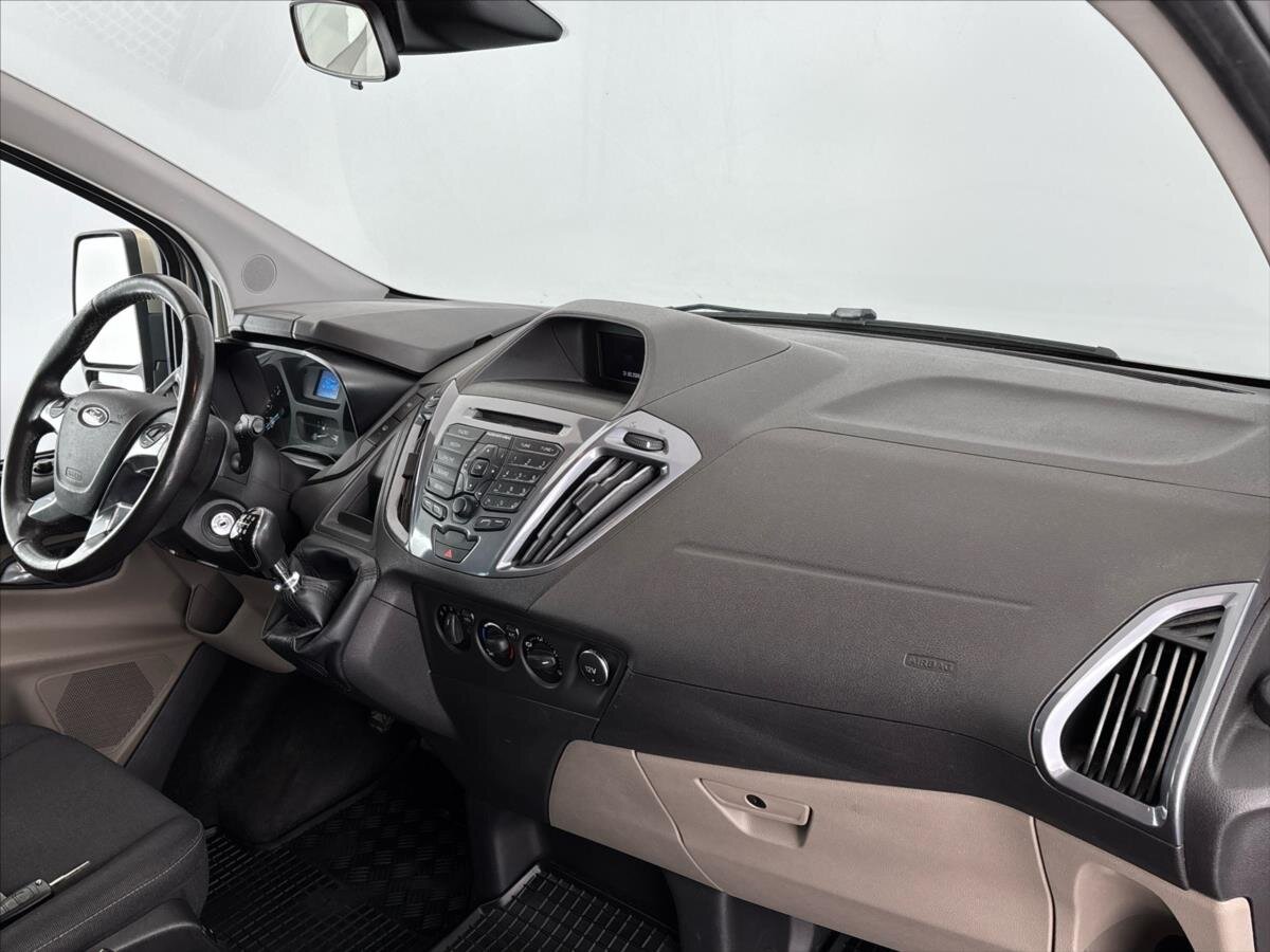 Ford Tourneo Custom Kombi 2,0 l 125 kw