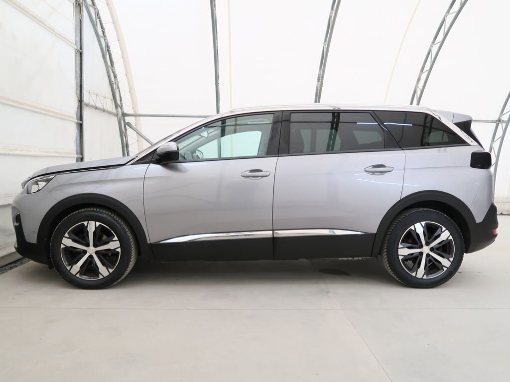 Peugeot 5008 SUV / Terénní 1,2 l 96 kw