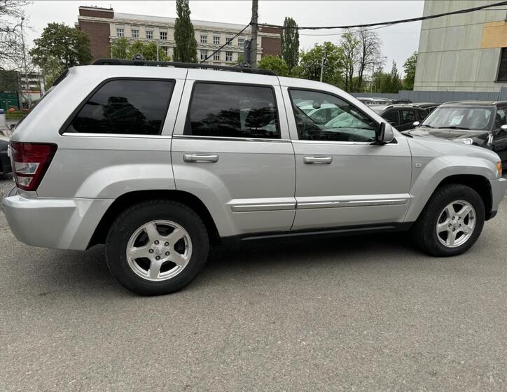 Jeep Grand Cherokee 11