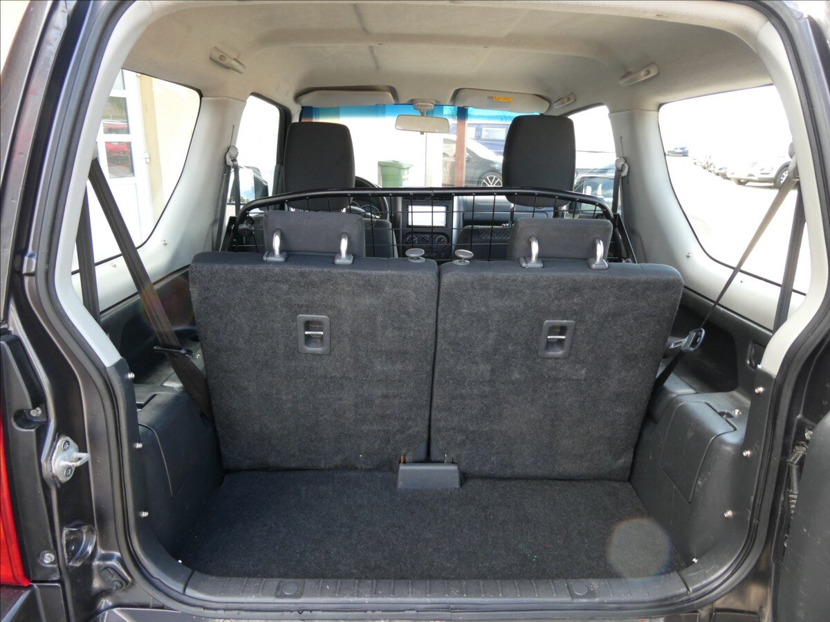 Suzuki Jimny SUV / Terénní 1,3 l 62 kw