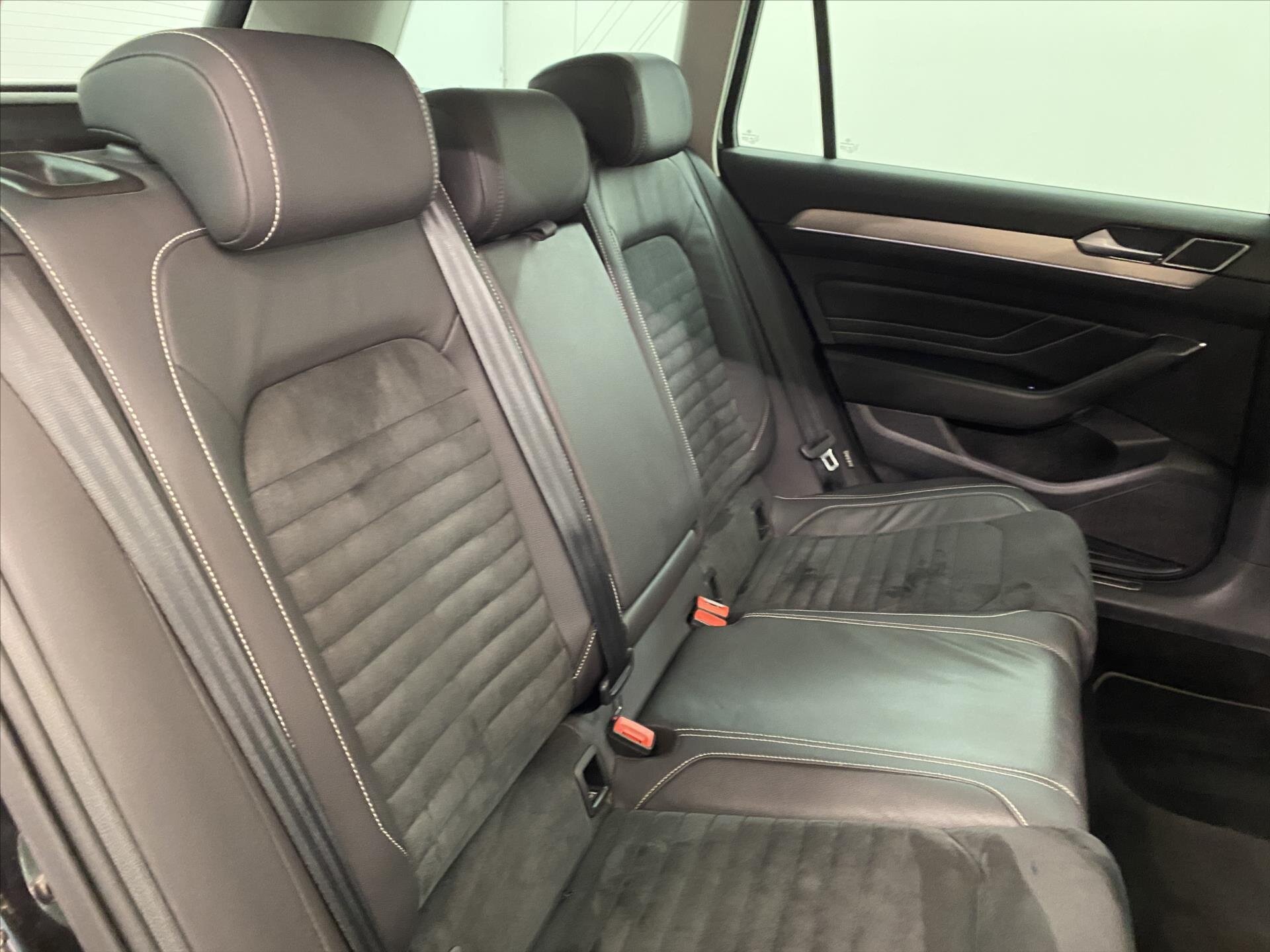 Volkswagen Passat Kombi 2,0 l 140 kw