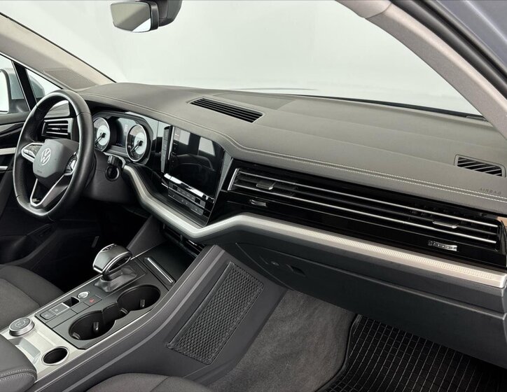 Volkswagen Touareg SUV / Terénní 3,0 l 170 kw