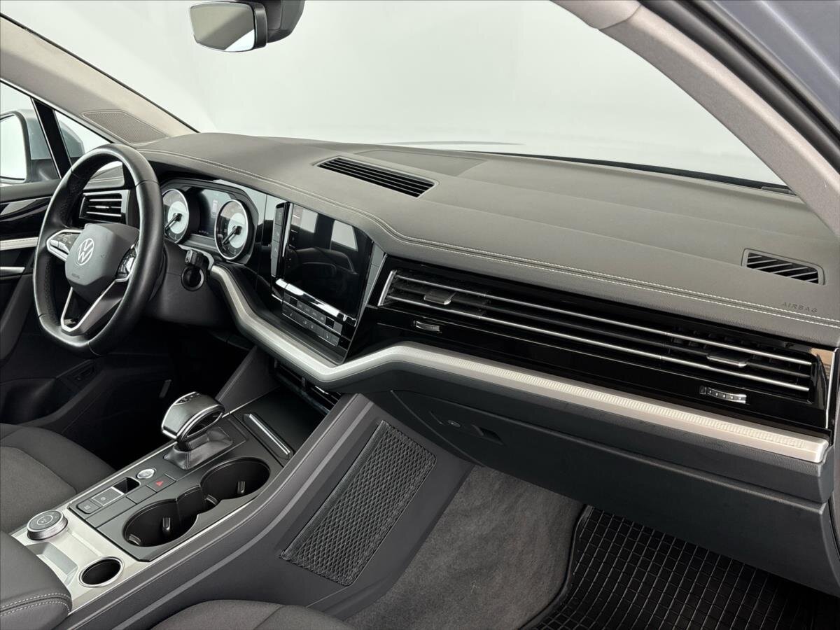 Volkswagen Touareg SUV / Terénní 3,0 l 170 kw