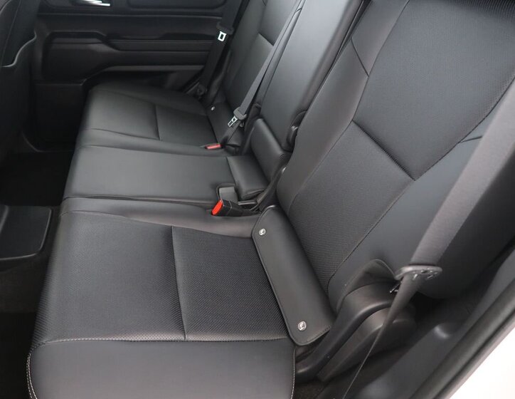 Toyota Land Cruiser SUV 2,8 l 151 kw