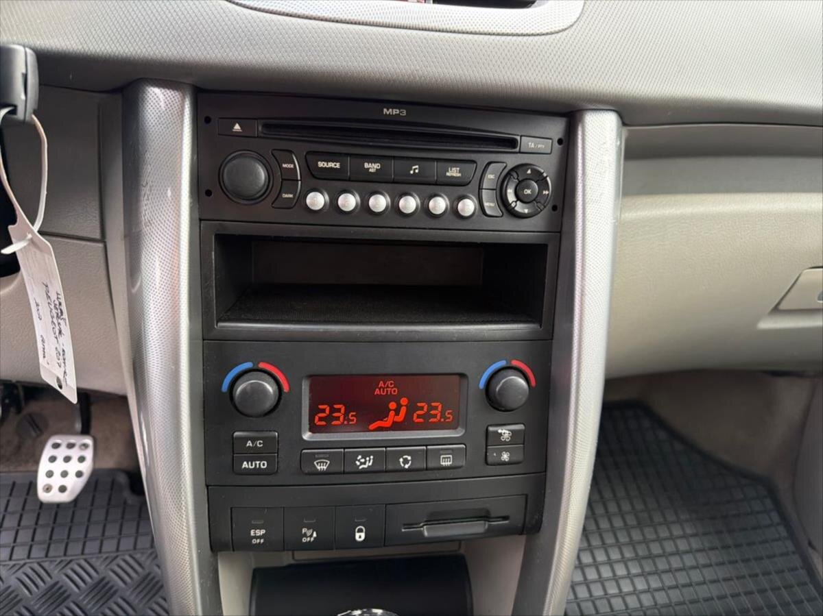 Peugeot 207 Hatchback 1,6 l 110 kw