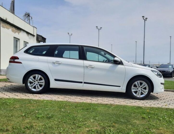Peugeot 308 9