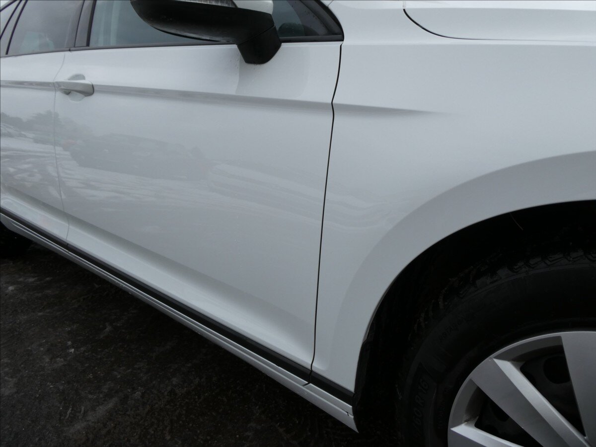 Volkswagen Passat Kombi 2,0 l 110 kw