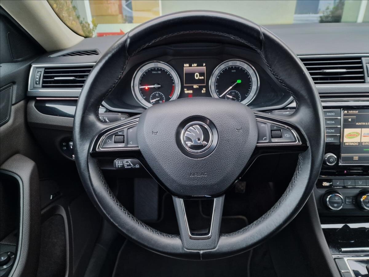 Škoda Superb Liftback 2,0 l 140 kw