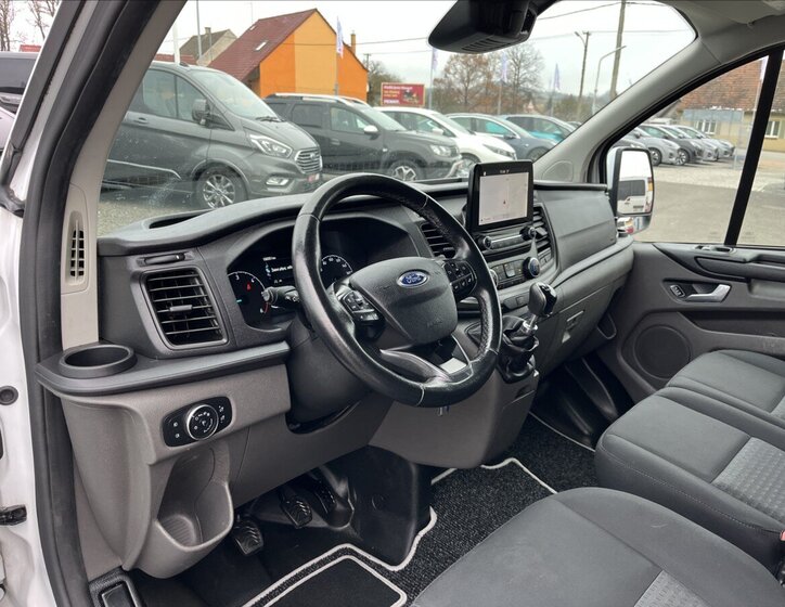 Ford Transit Custom 16