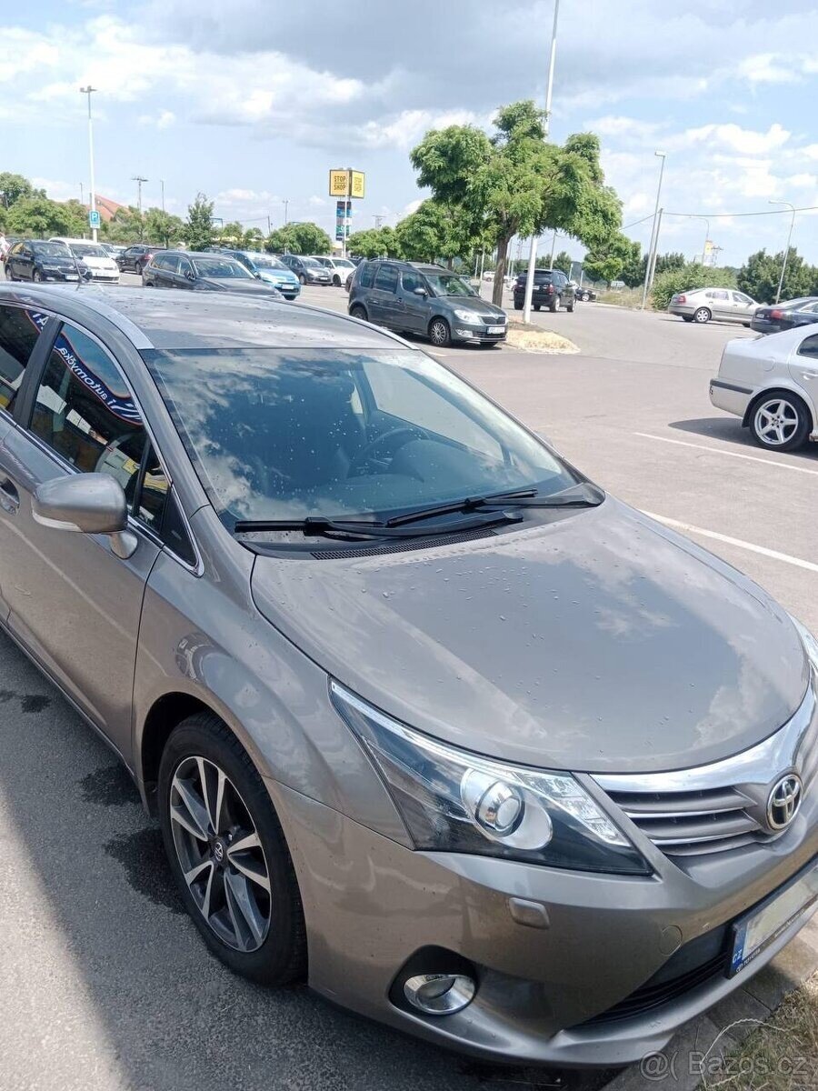 Toyota Avensis Kombi 0,0 91 kw