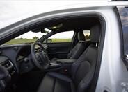 Lexus UX 300h 8