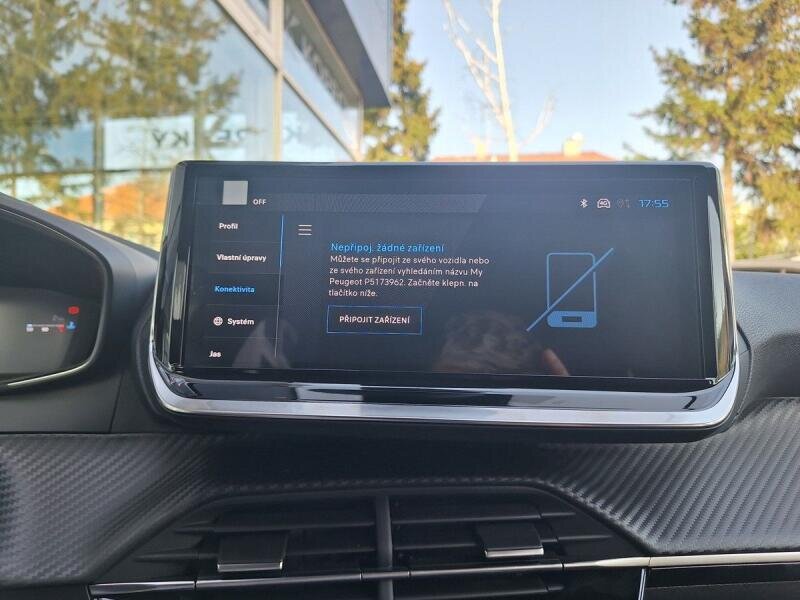 Peugeot 208 Hatchback 1,2 l 74 kw