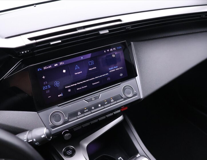 Peugeot 308 Hatchback 1,5 l 96 kw