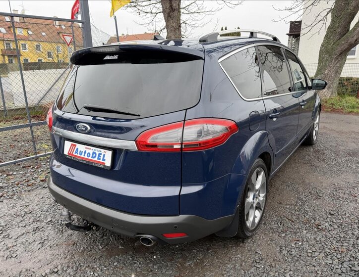 Ford S-MAX 6