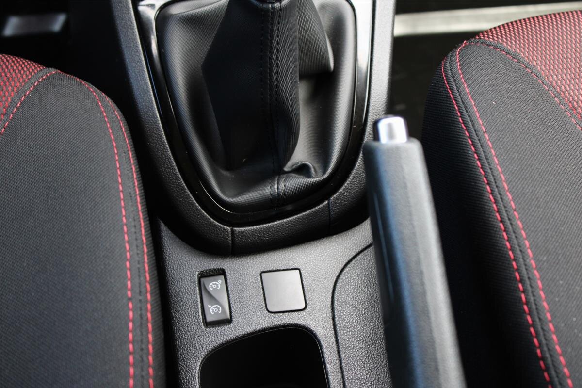 Renault Clio Hatchback 898,0 66 kw