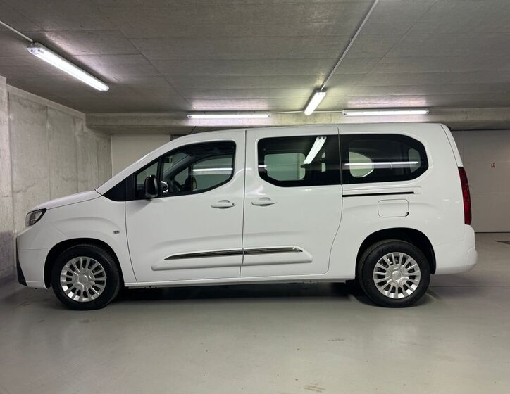 Toyota ProAce City Verso MPV 1,2 l 81 kw