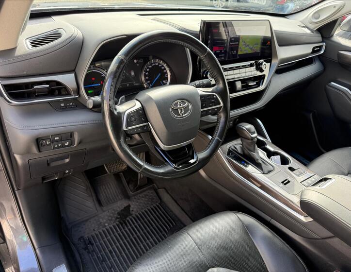 Toyota Highlander 7