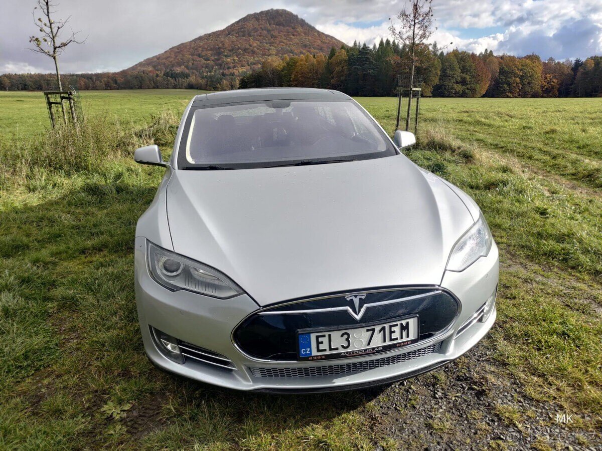 Tesla Model S Sedan / Limuzína 0,0 310 kw