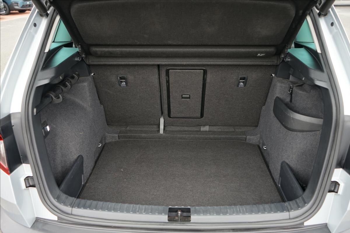 Škoda Karoq SUV 1,5 l 110 kw