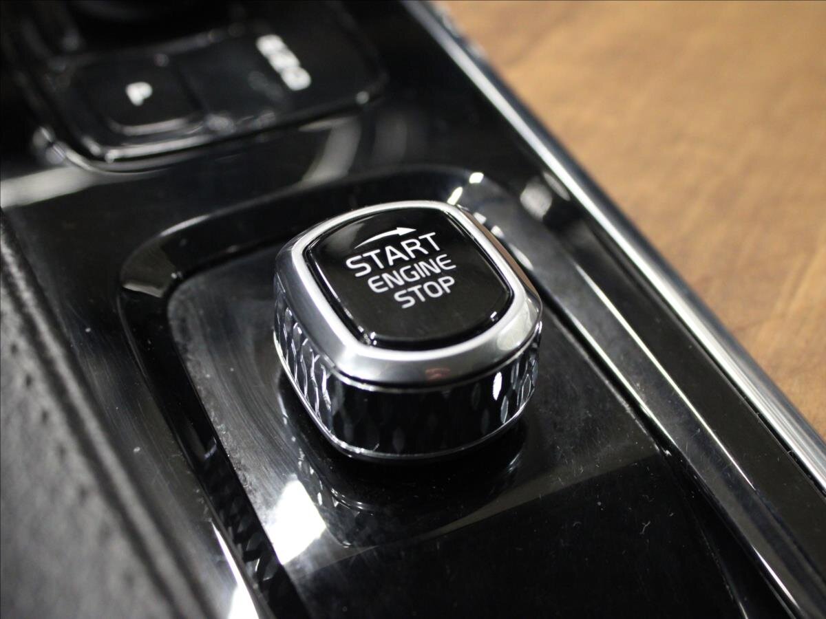 Volvo XC90 SUV 2,0 l 173 kw