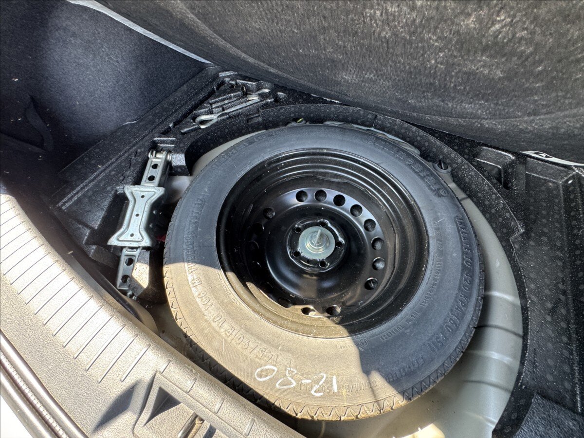 Nissan Qashqai SUV / Terénní 1,6 l 84 kw