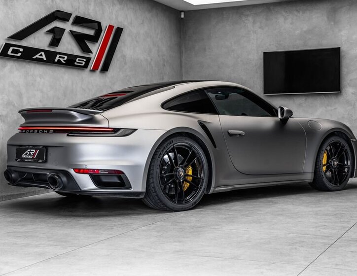 Porsche Ostatní Kupé 3,8 l 478 kw