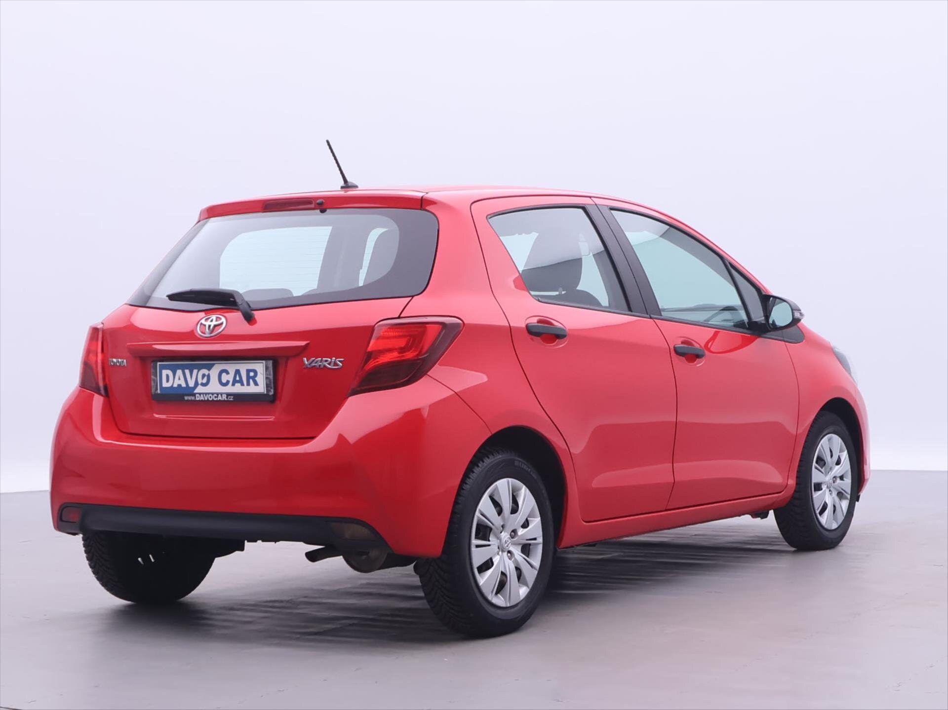 Toyota Yaris Hatchback 998,0 51 kw